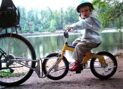 Прицеп для транспортировки детского велосипеда